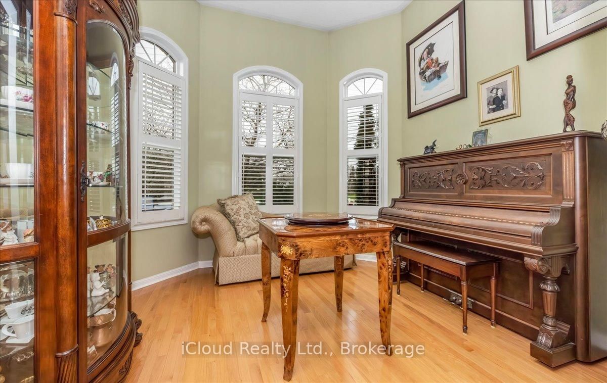 Detached House for sale at 625 Laughren Crescent, Milton, Ontario, L9T 0G6 - Coates - MLS: W13014836