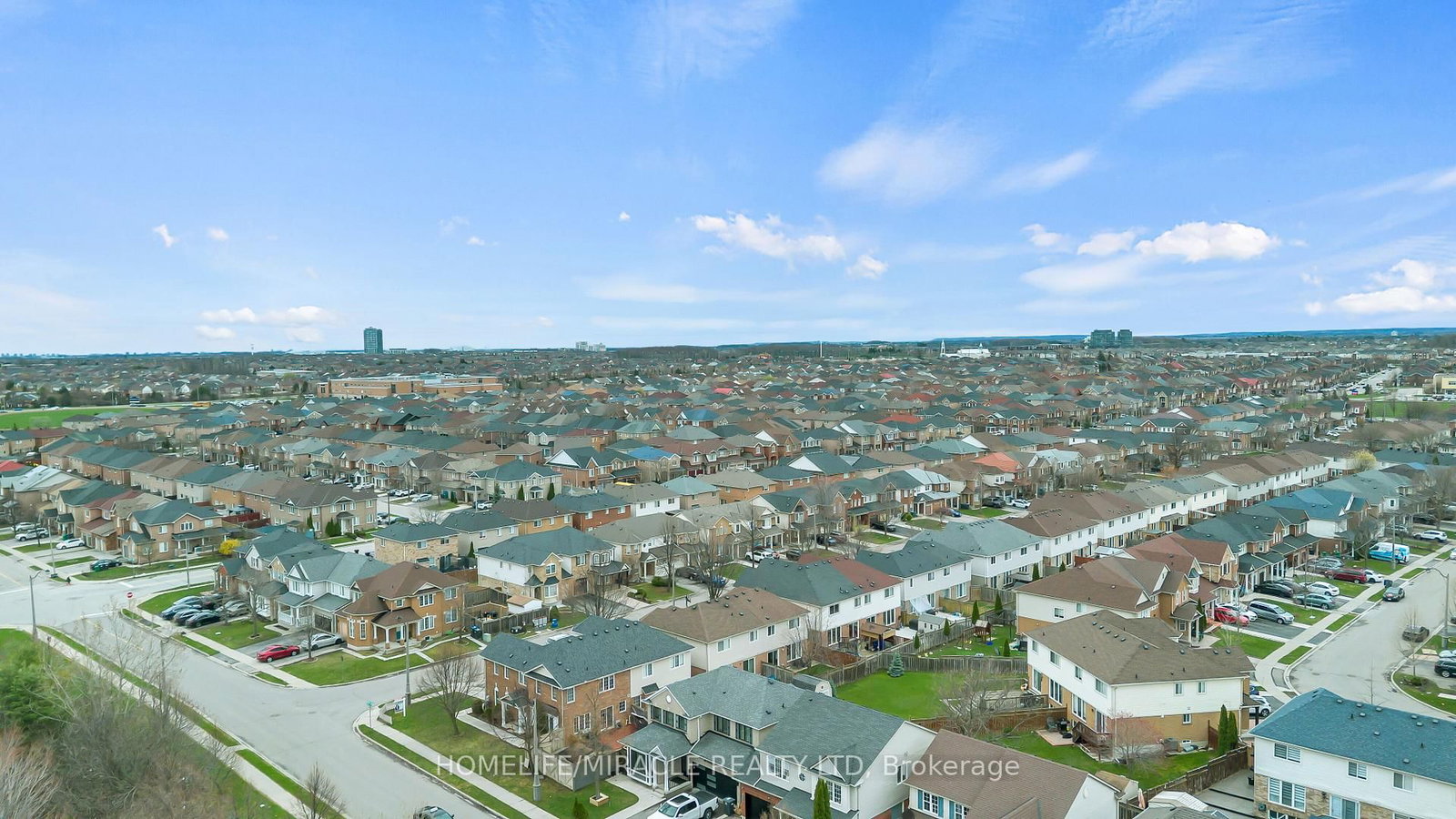 Semi-Detached House for sale at 30 ORANGEGROVE Drive, Brampton, Ontario, L7A 3N4 - Fletcher's Meadow - MLS: W13014838