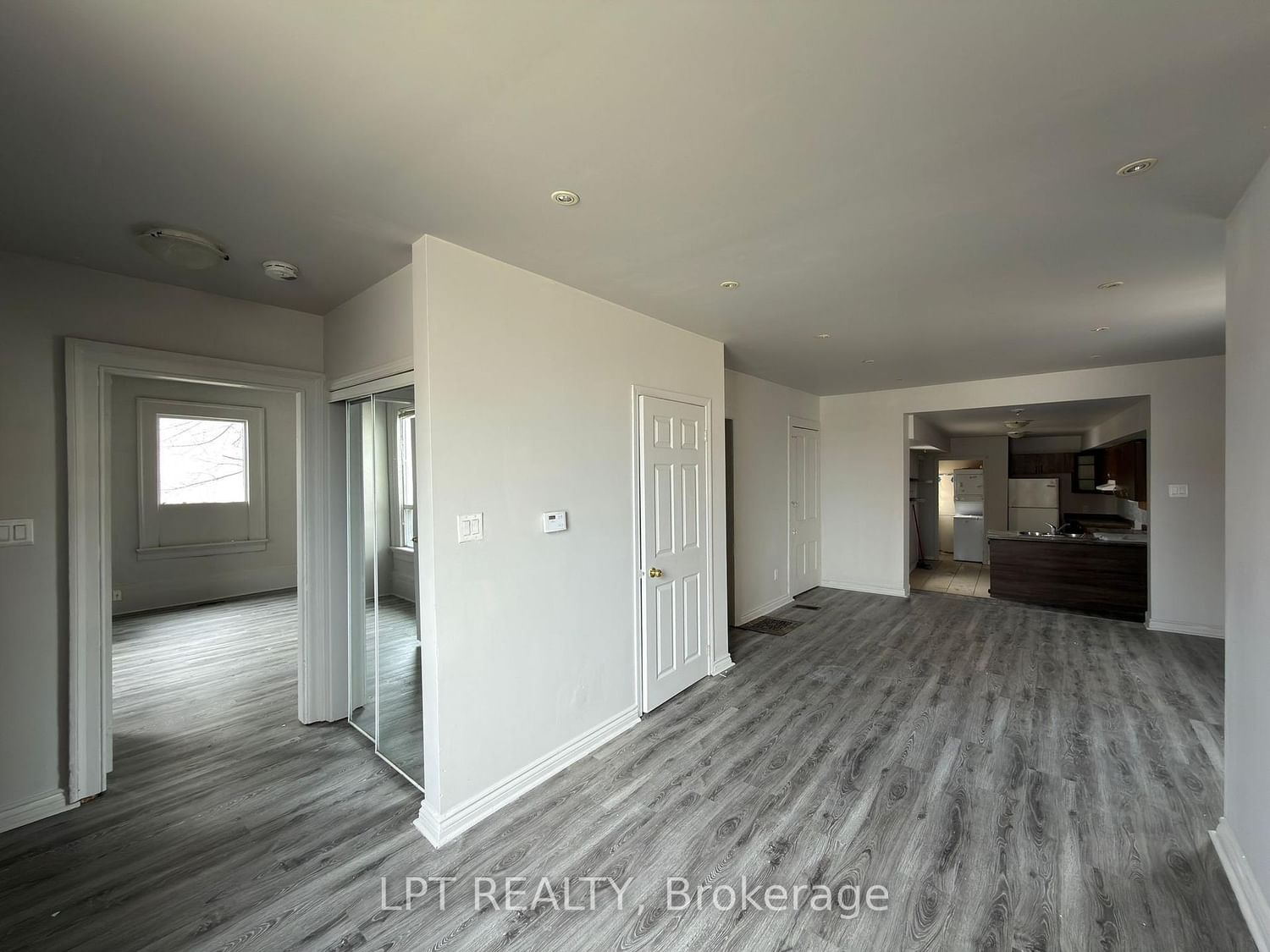 37 N Elizabeth Street N - Photo 8