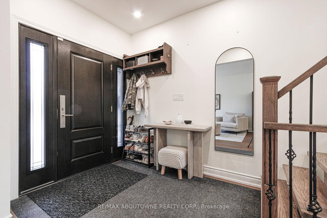 3301 Nadine Crescent