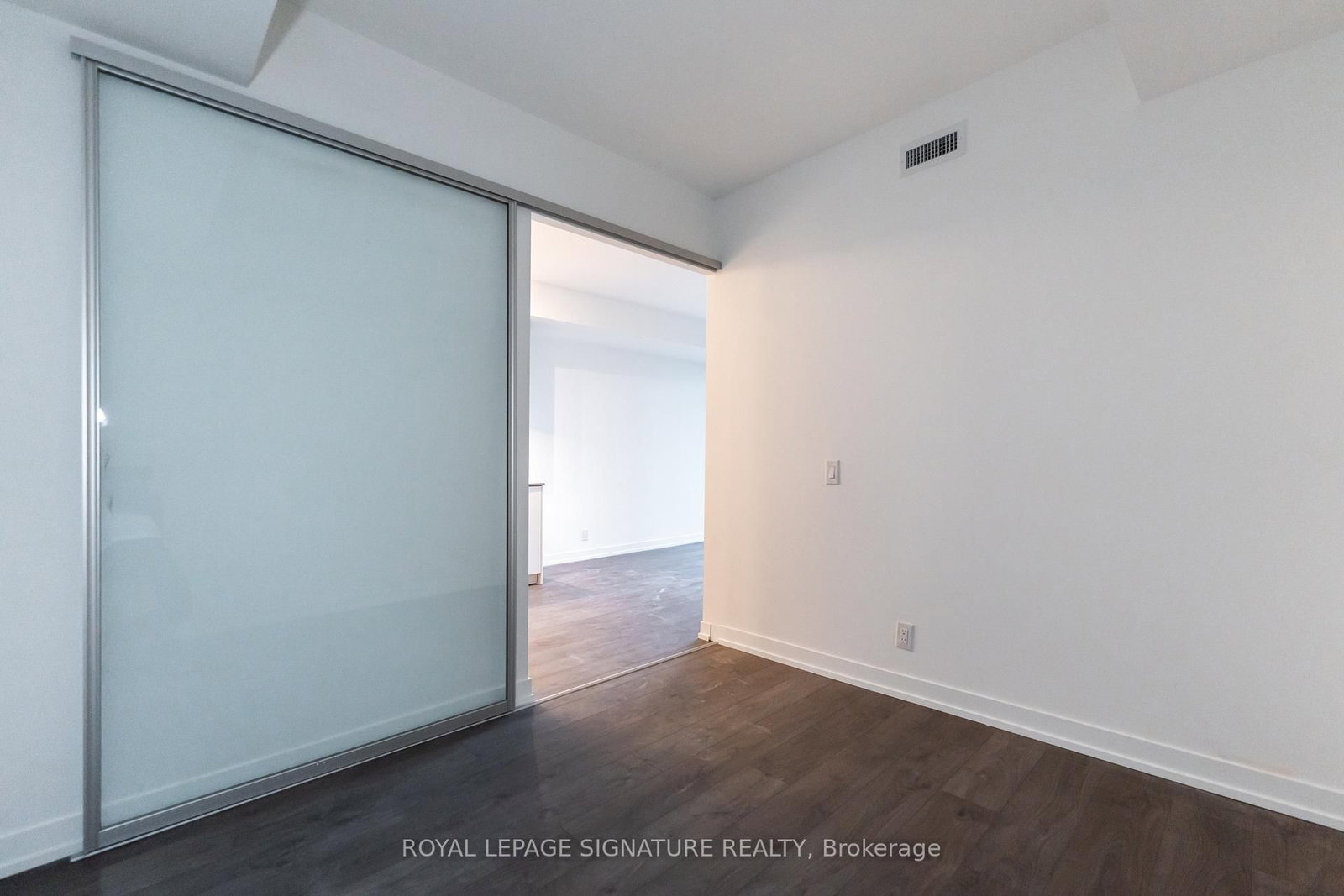 270 Dufferin Street, Unit 1220 - Photo 5