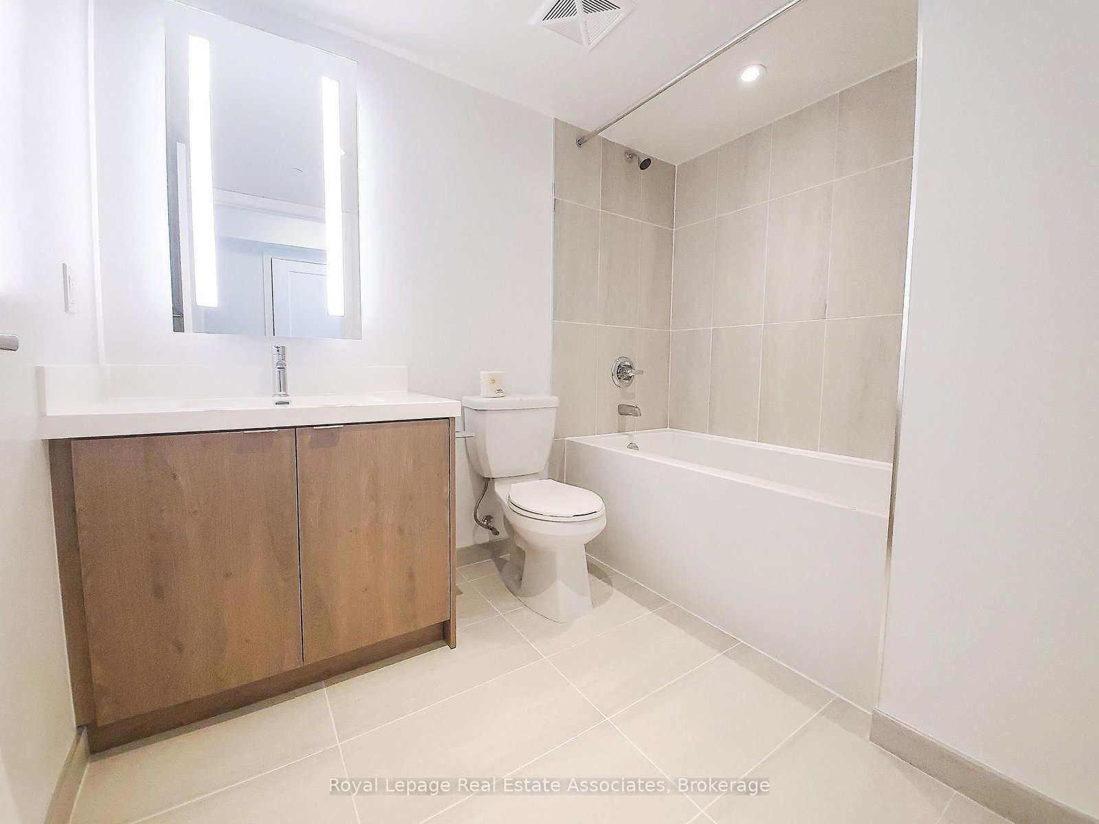 5 Mabelle Avenue, Unit 2230 - Photo 8