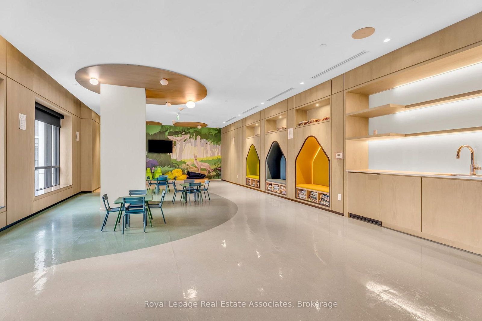 7 Mabelle Avenue, Unit 3110 - Photo 23