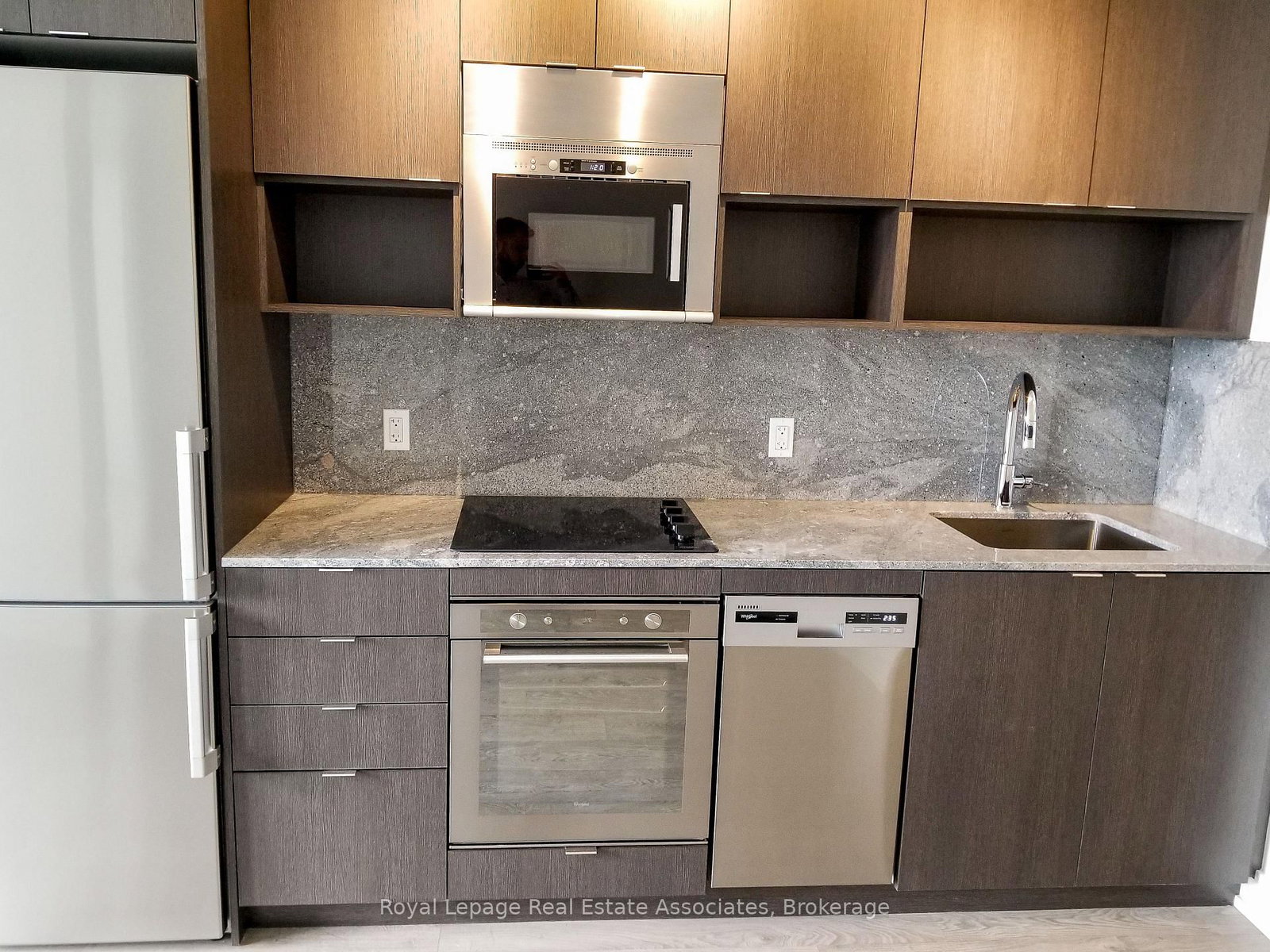 7 Mabelle Avenue, Unit 3110 - Photo 3