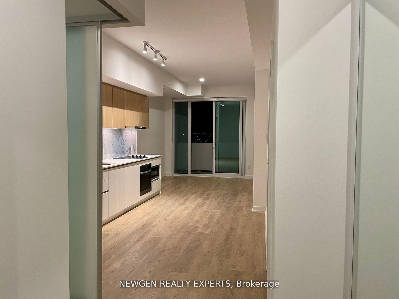 1100 Sheppard Avenue W, Unit LPH33 - Photo 13