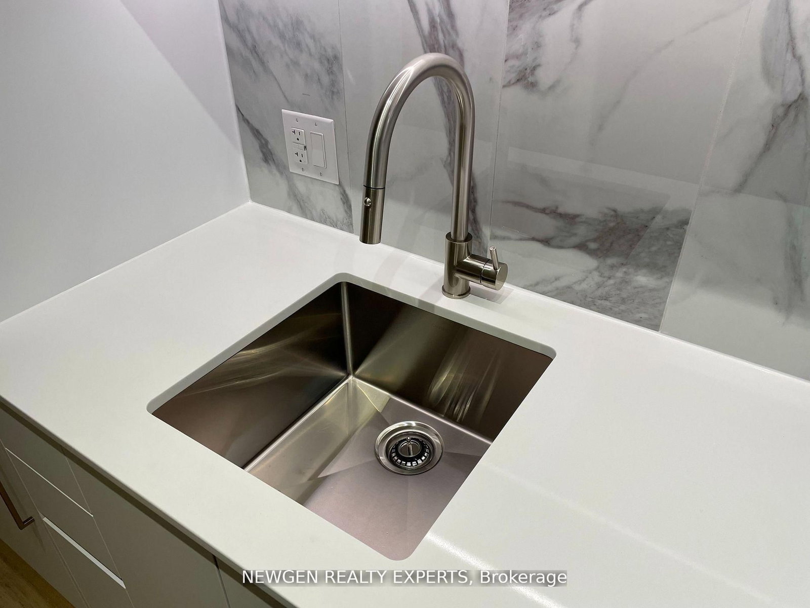 1100 Sheppard Avenue W, Unit LPH33 - Photo 14