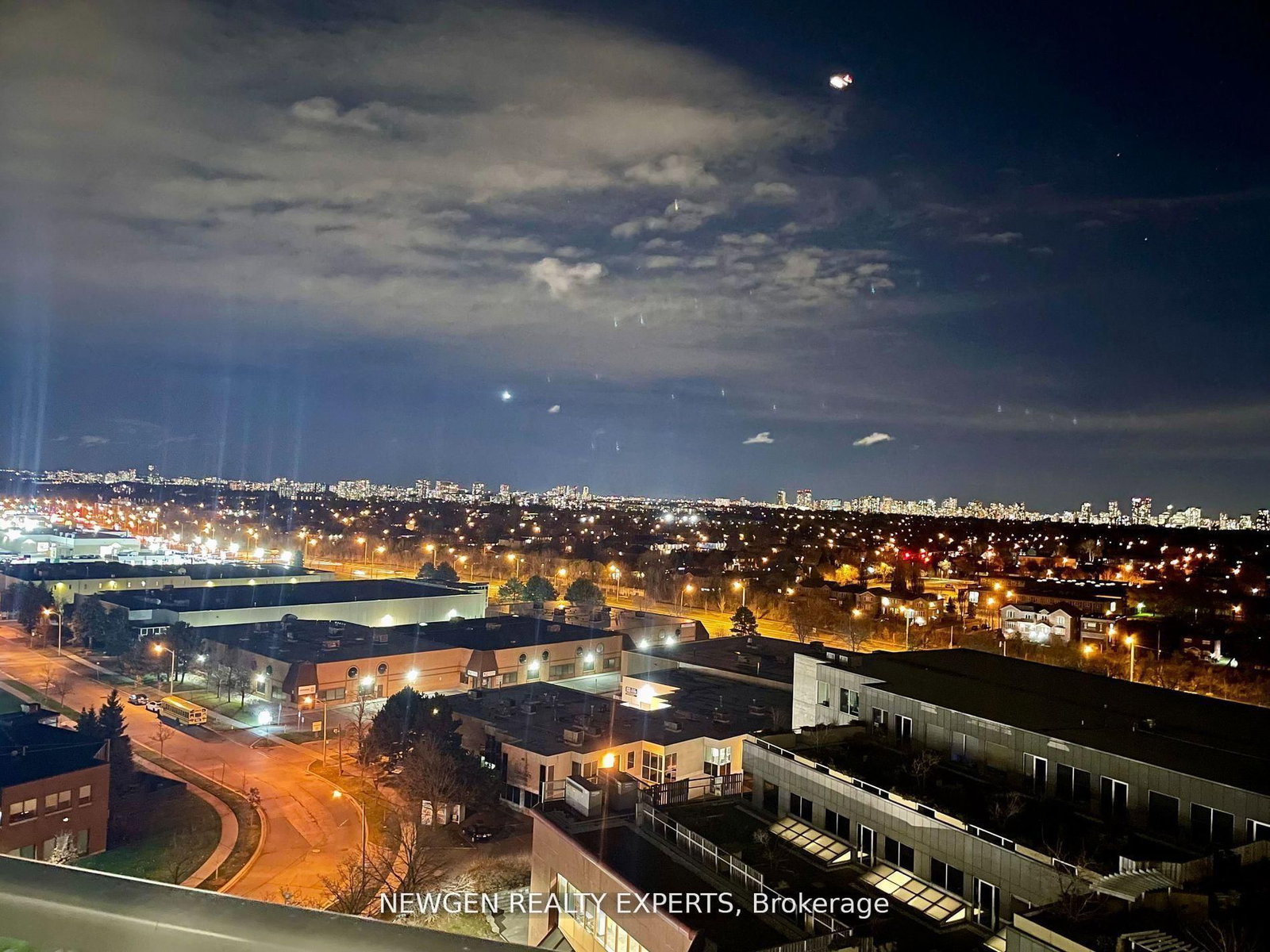 1100 Sheppard Avenue W, Unit LPH33 - Photo 20