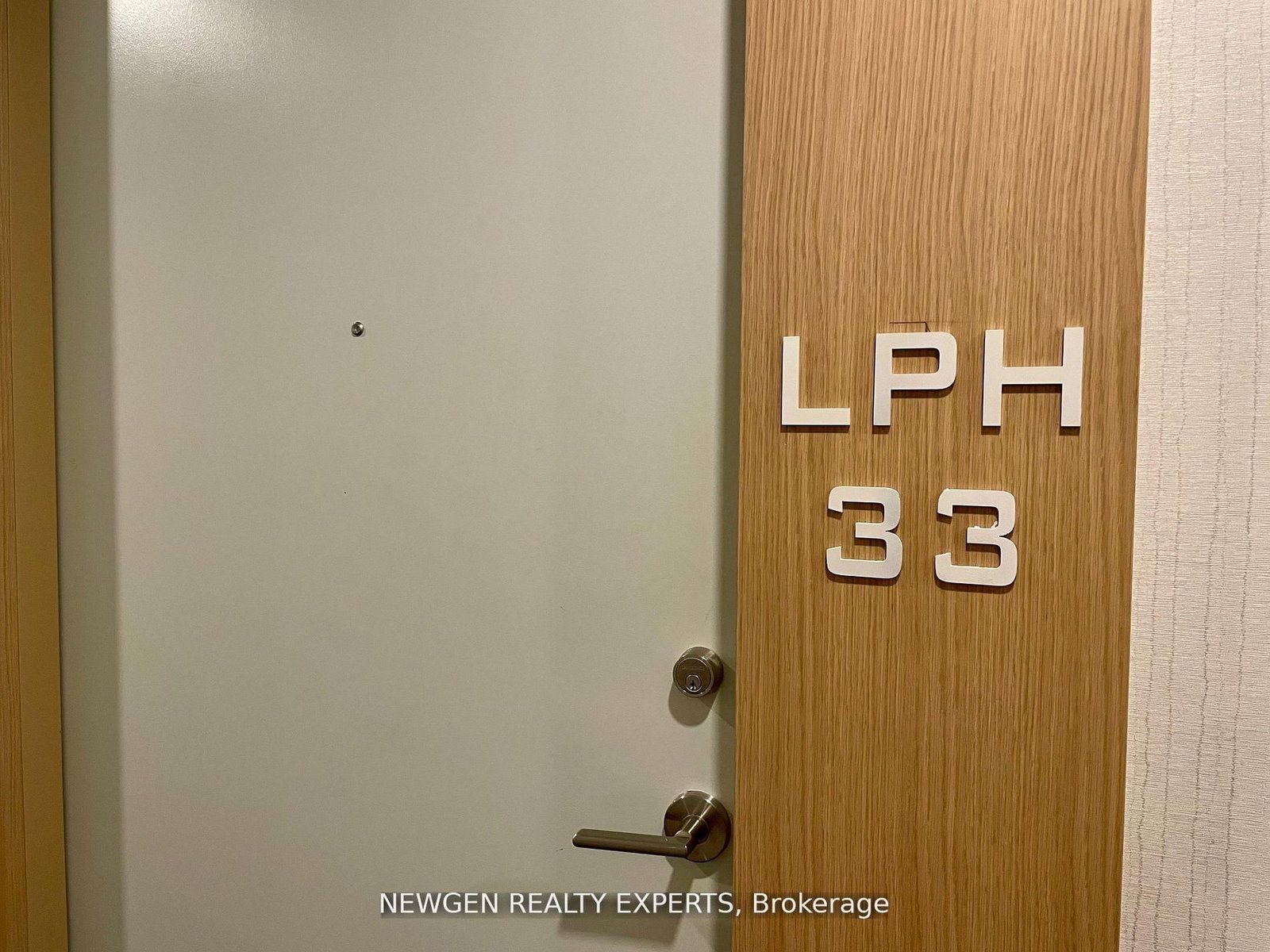 1100 Sheppard Avenue W, Unit LPH33 - Photo 9