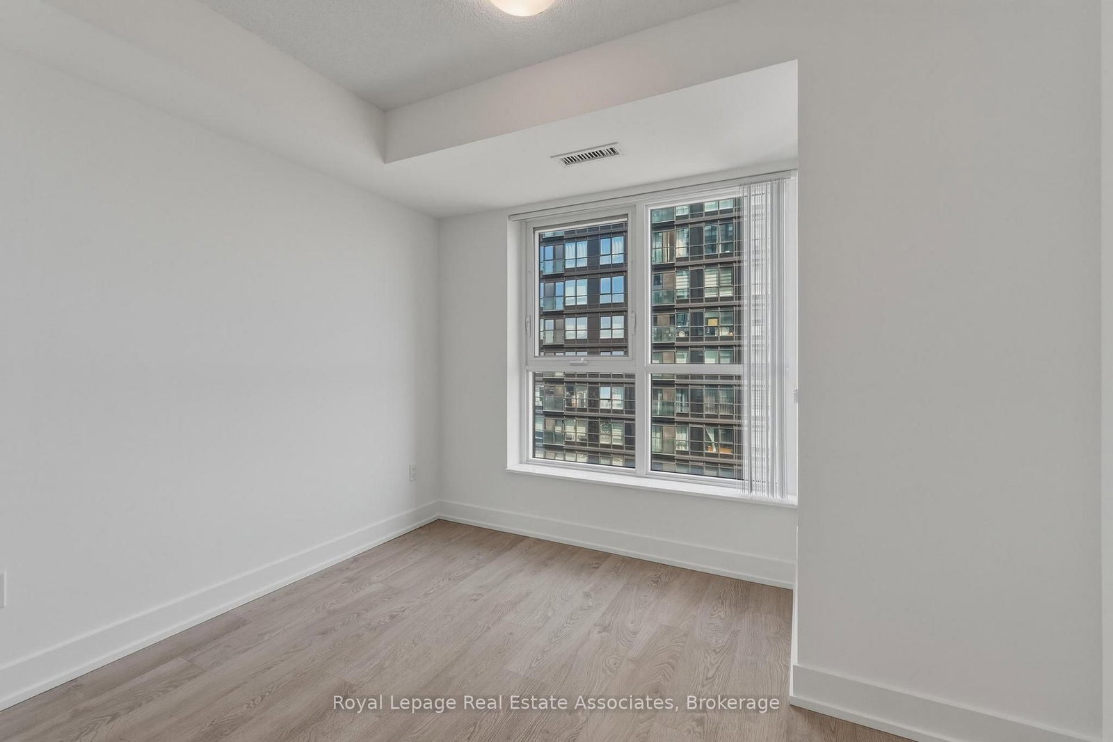 7 Mabelle Avenue, Unit 2806 - Photo 12
