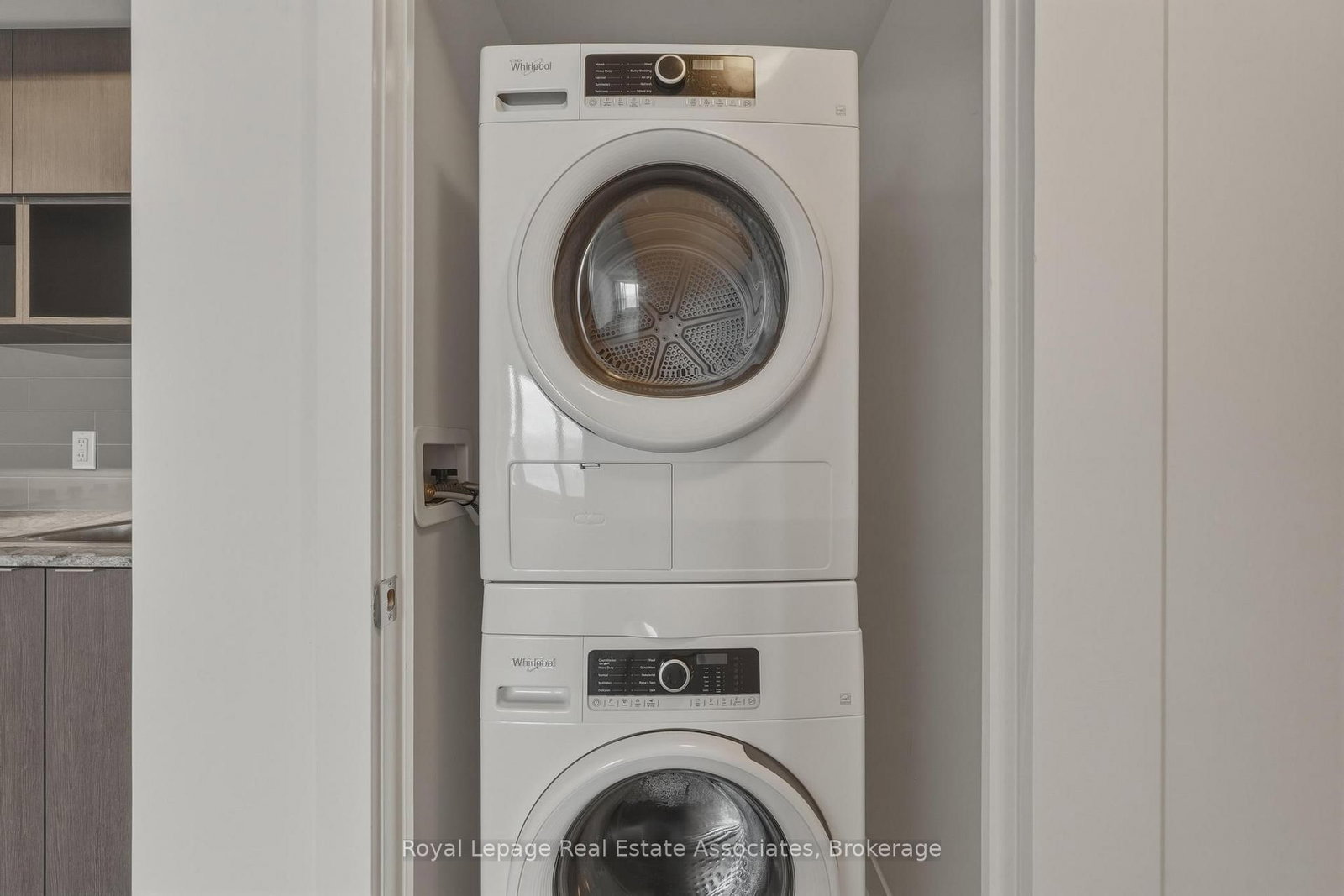 7 Mabelle Avenue, Unit 2806 - Photo 16