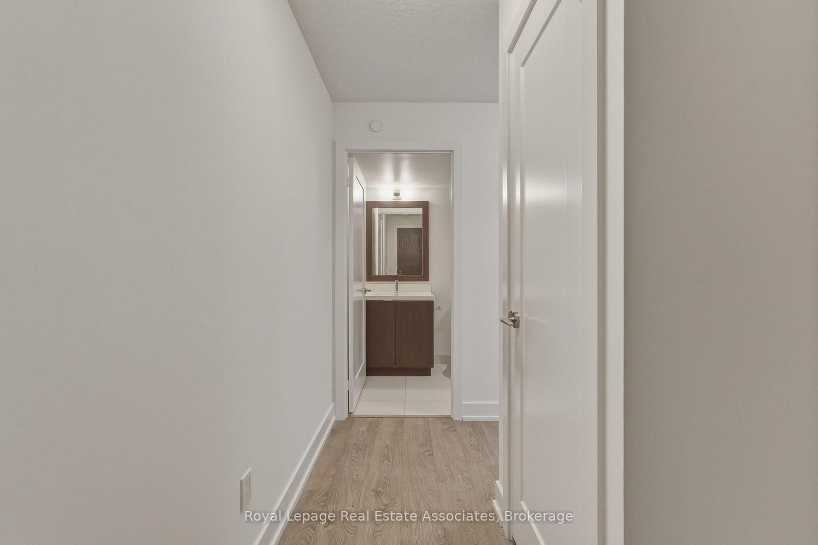 7 Mabelle Avenue, Unit 2806 - Photo 18