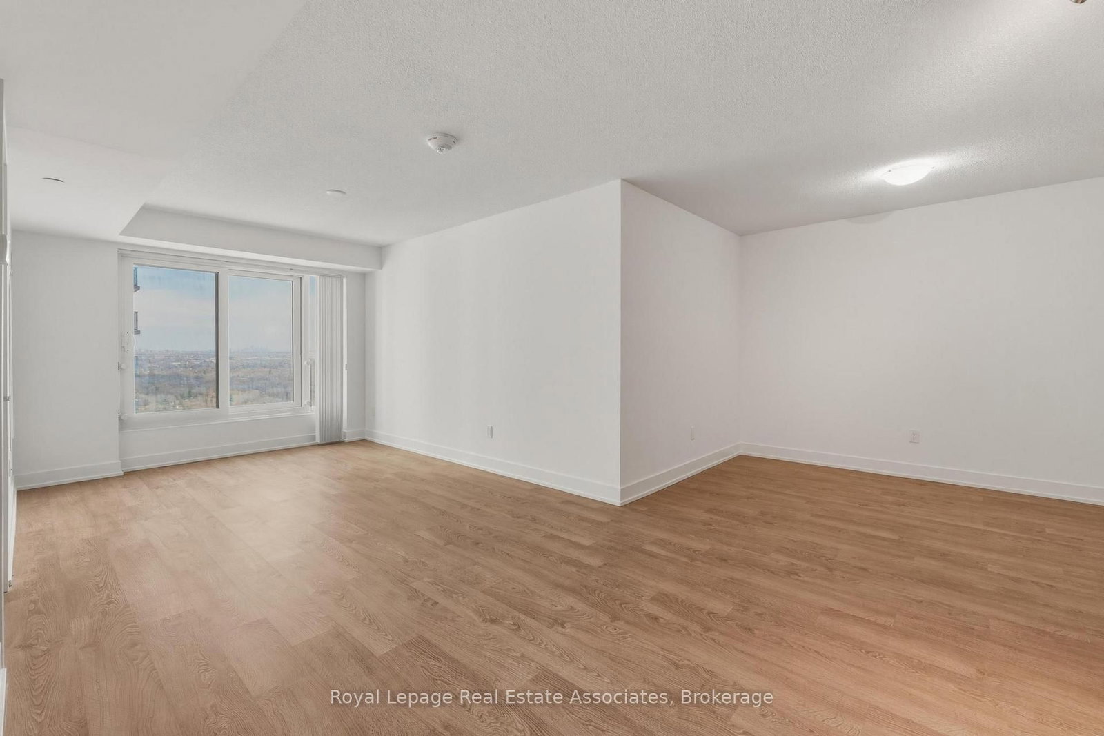 7 Mabelle Avenue, Unit 2806 - Photo 9