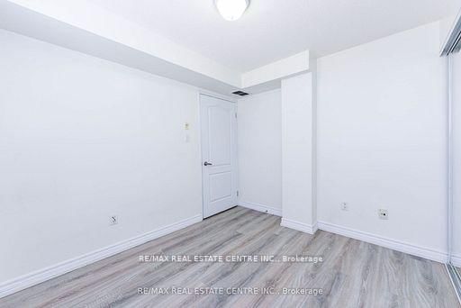 7405 Goreway Drive, Unit 520 - Photo 11