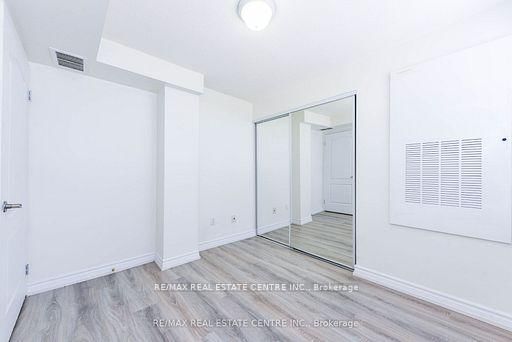 7405 Goreway Drive, Unit 520 - Photo 17