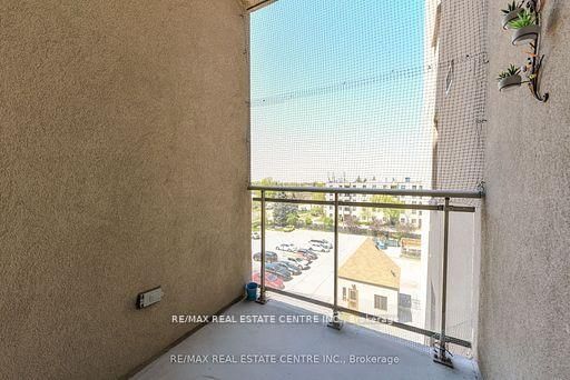 7405 Goreway Drive, Unit 520 - Photo 35