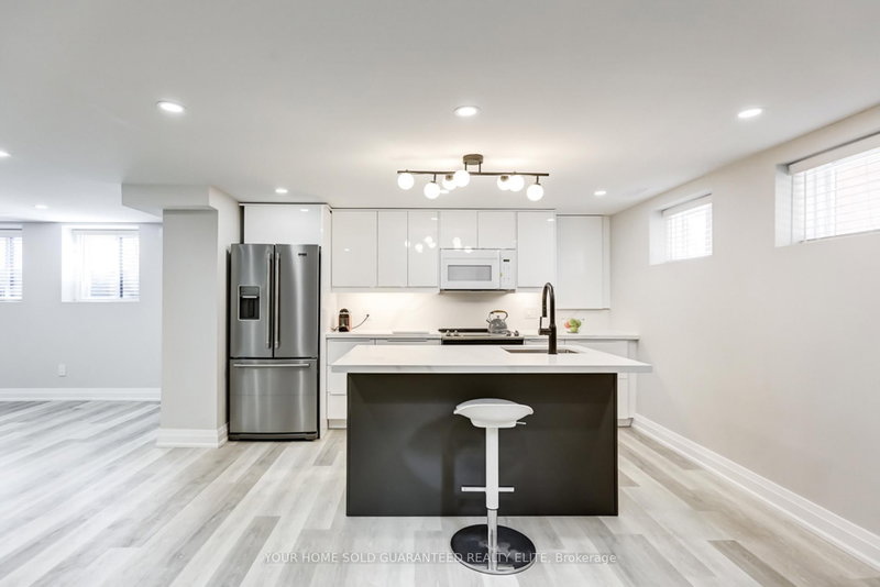 LOWER - 22 North Heights Rd, Toronto, M9B 2T1 | Image 3