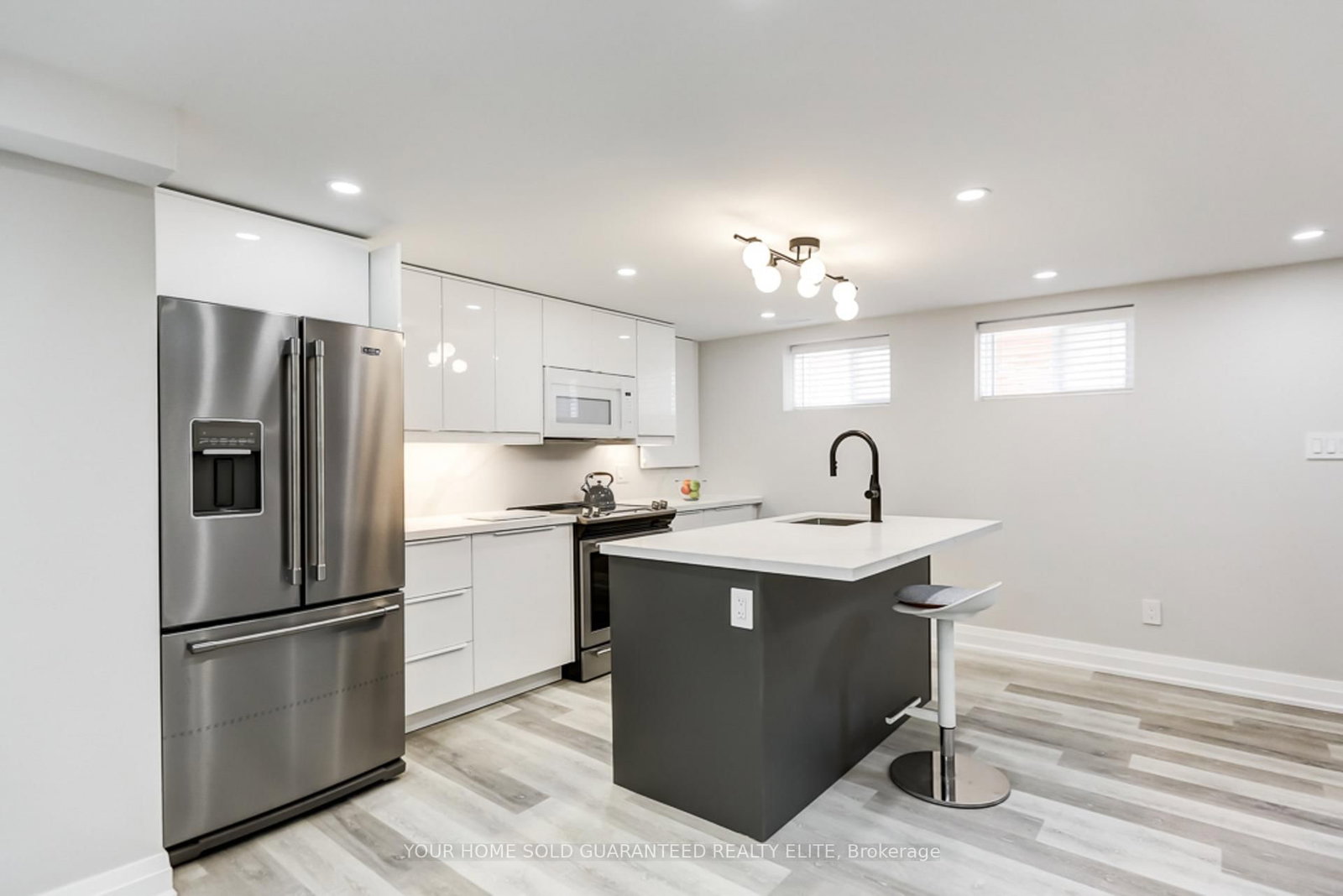 22 North Heights Road, Unit LOWER - Photo 4