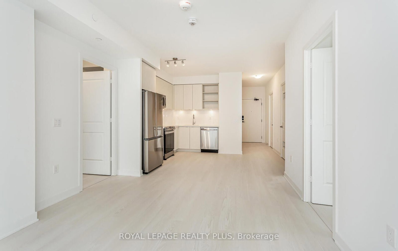 4675 Metcalfe Avenue, Unit 806 - Photo 13