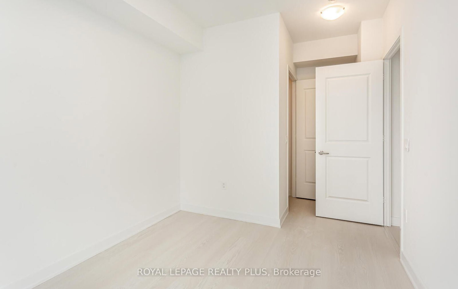 4675 Metcalfe Avenue, Unit 806 - Photo 24
