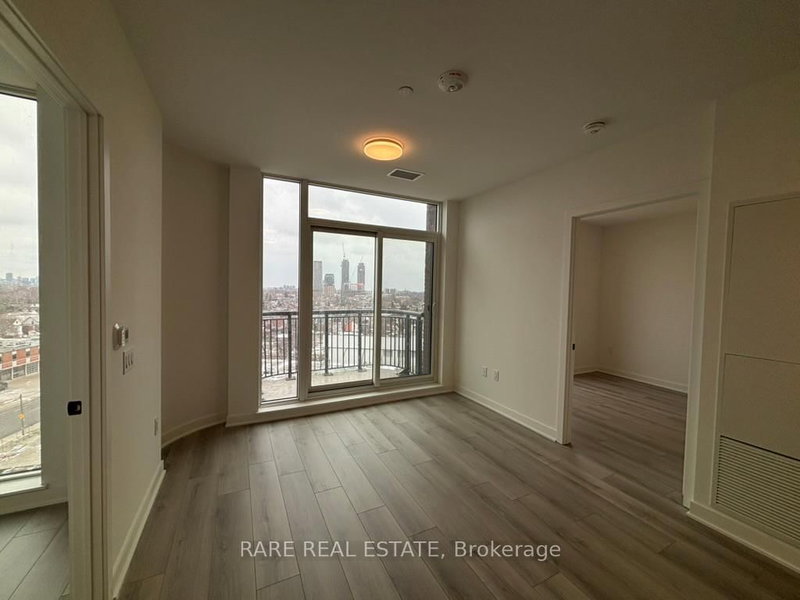 727 - 1185 Dupont St, Toronto, M6H 0G5 | Image 3