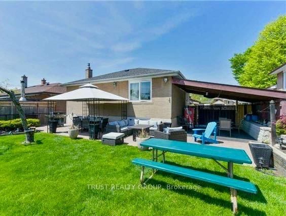 9 Del Ria Dr, Toronto, M6L 1L9 | Image 3