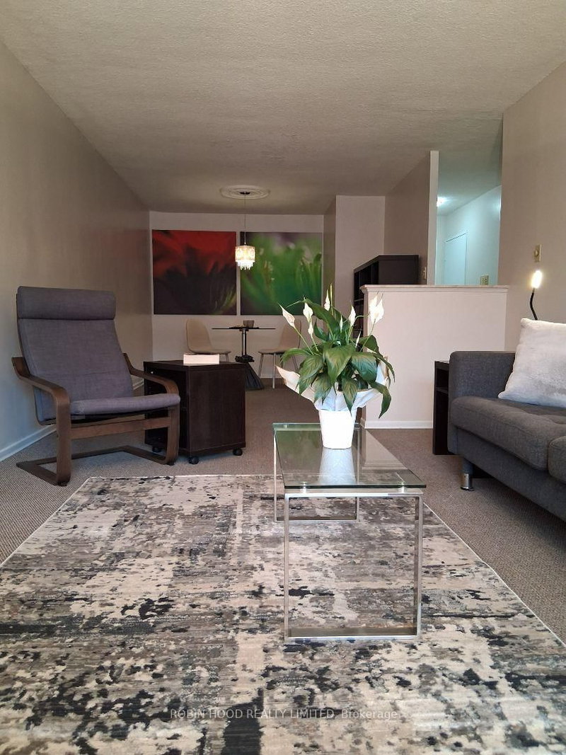 home for sale on 605-975 Warwick Court