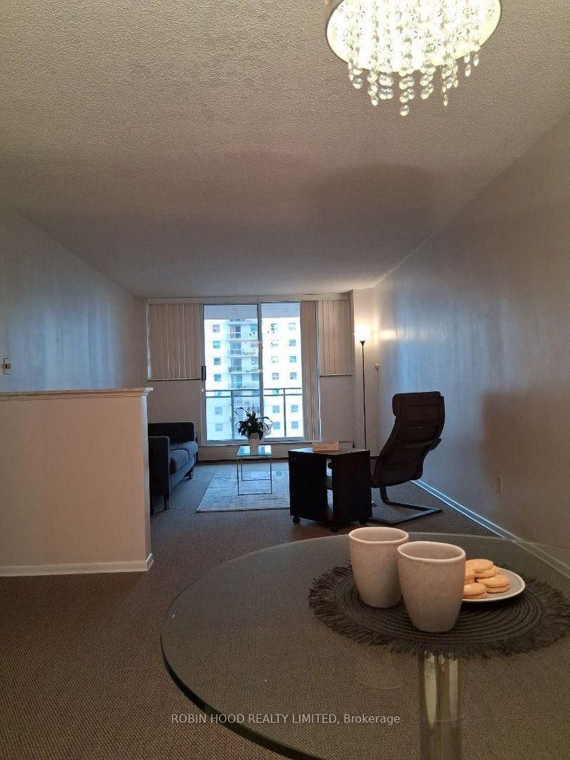 605 - 975 Warwick Court