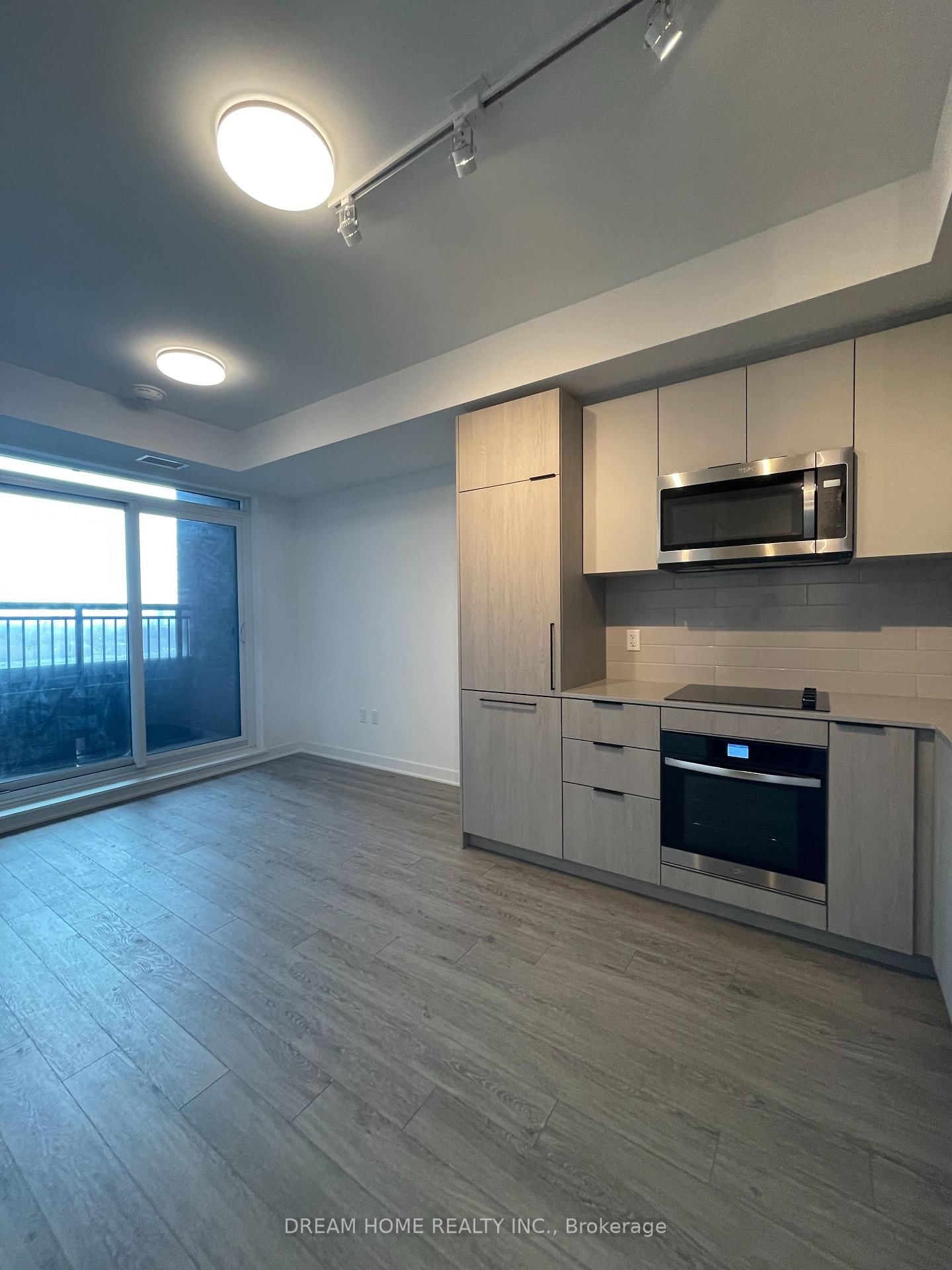 1185 Dupont Street, Unit 503 - Photo 2