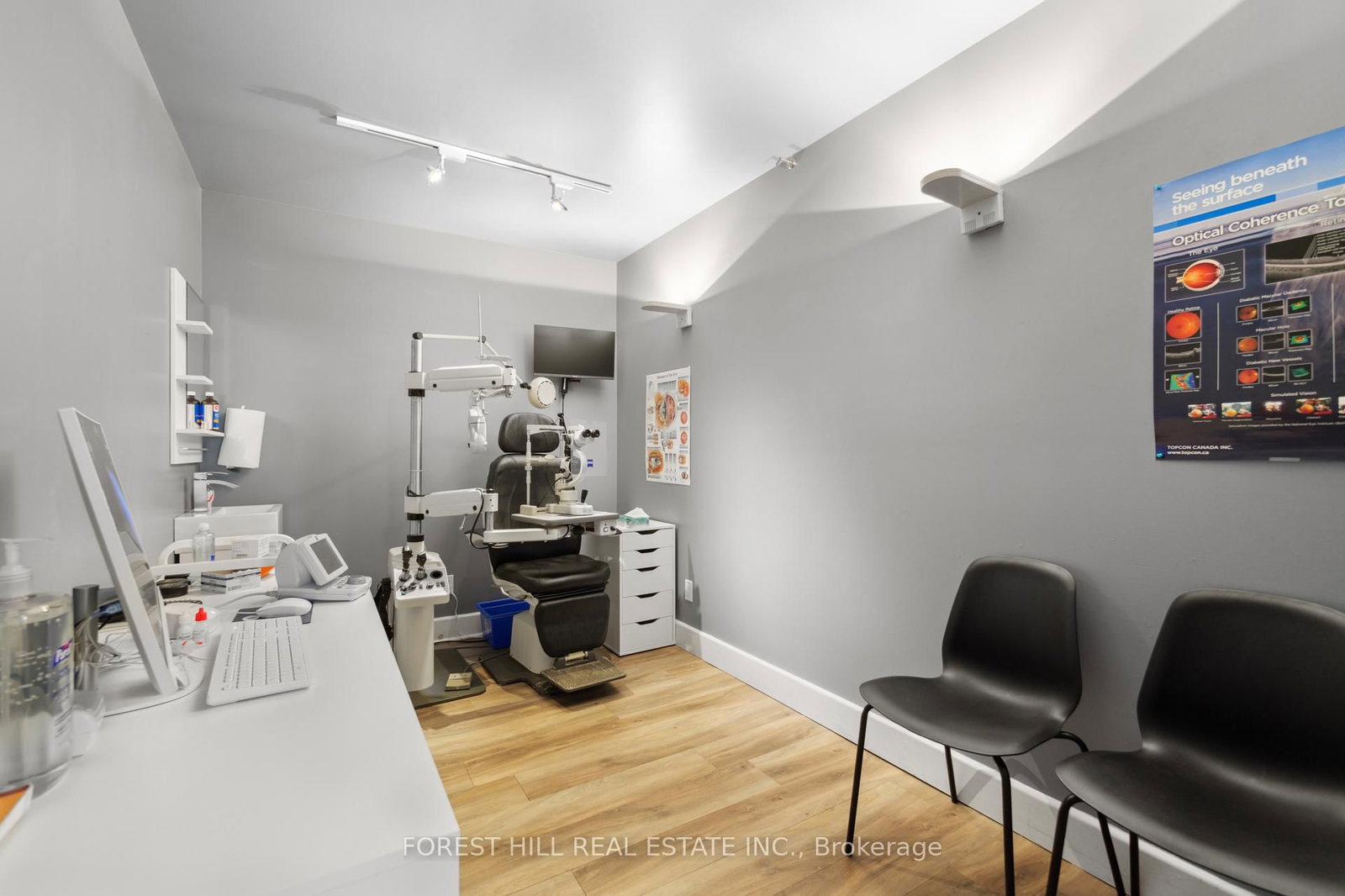 201 Queen Street S - Photo 9