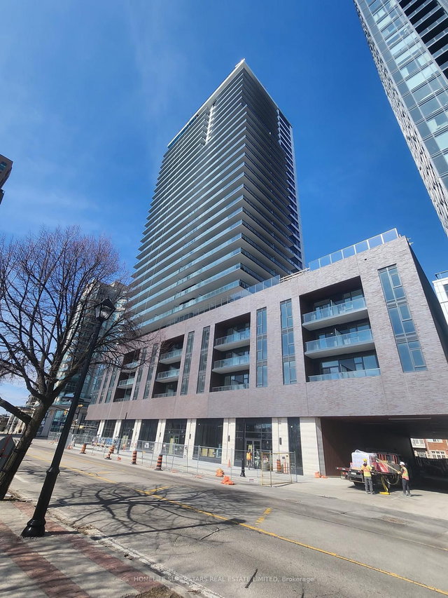 607 - 2075 Lakeshore Road