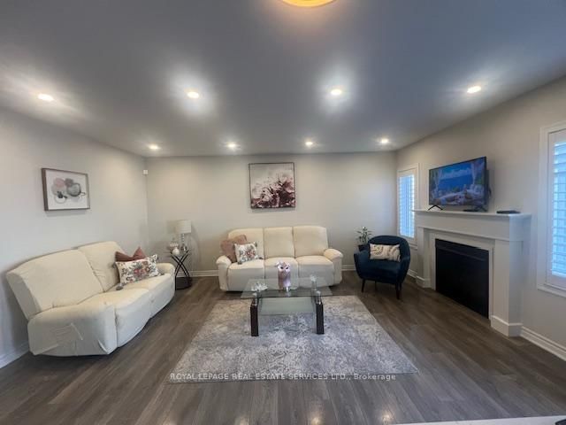 Townhouse for sale at 290 Beasley Terr. Terrace, Milton, Ontario, L9E 1C5 - Ford - MLS: W13015454