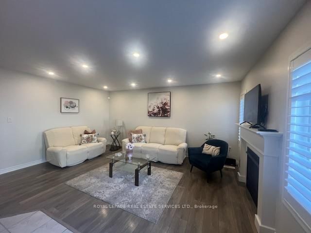 Townhouse for sale at 290 Beasley Terr. Terrace, Milton, Ontario, L9E 1C5 - Ford - MLS: W13015454