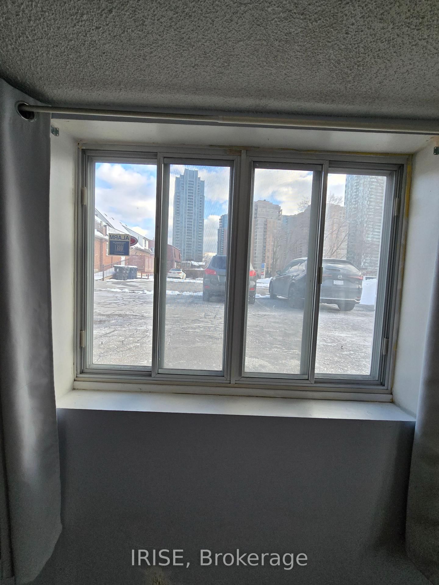 3825 Bloor Street W, Unit bsmt - Photo 10