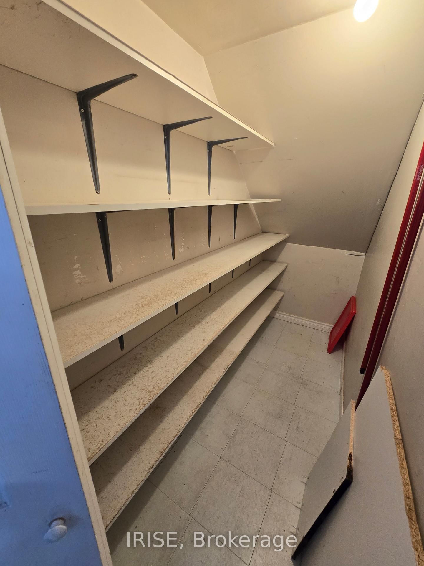 3825 Bloor Street W, Unit bsmt - Photo 17