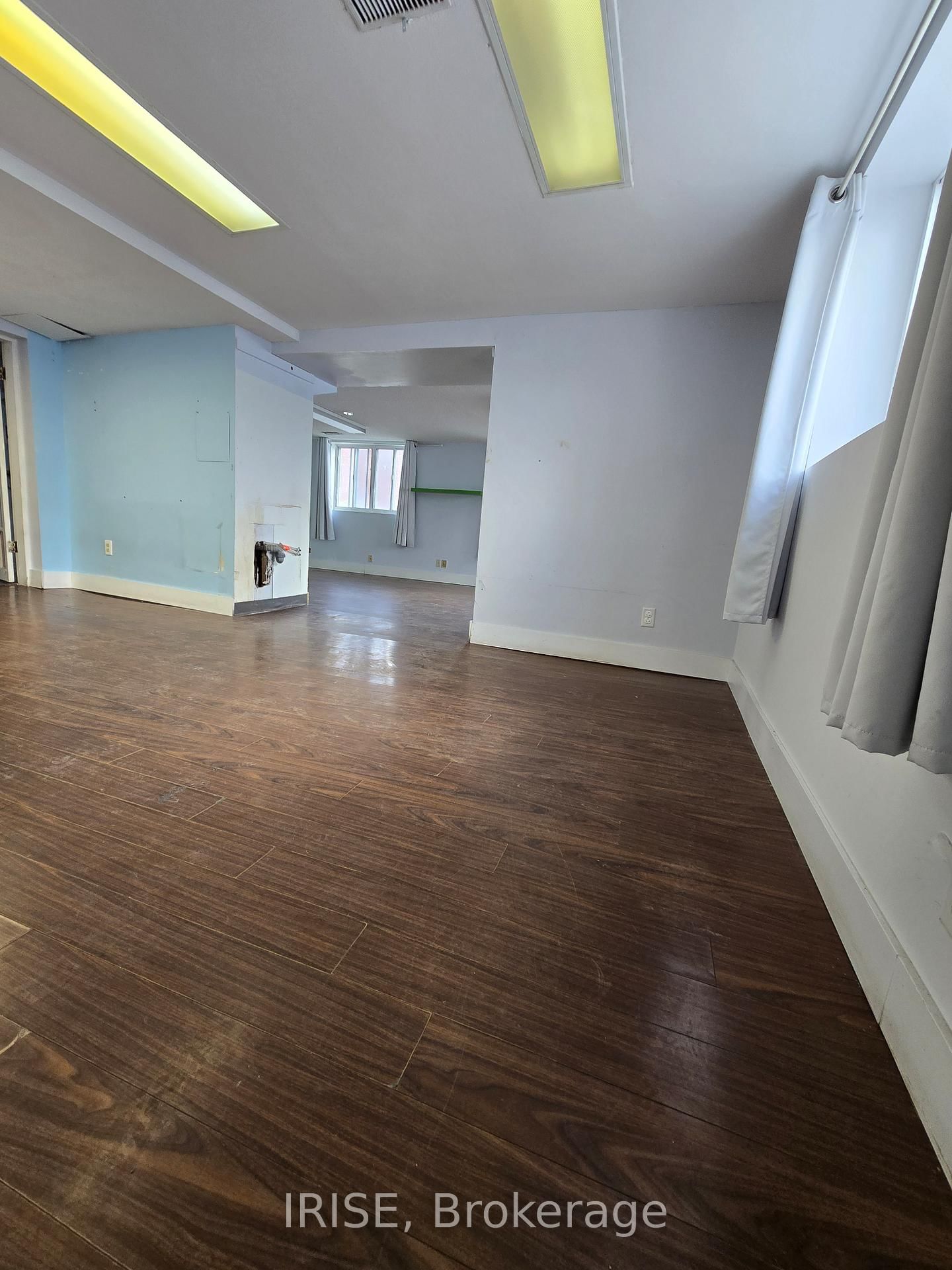 3825 Bloor Street W, Unit bsmt - Photo 18