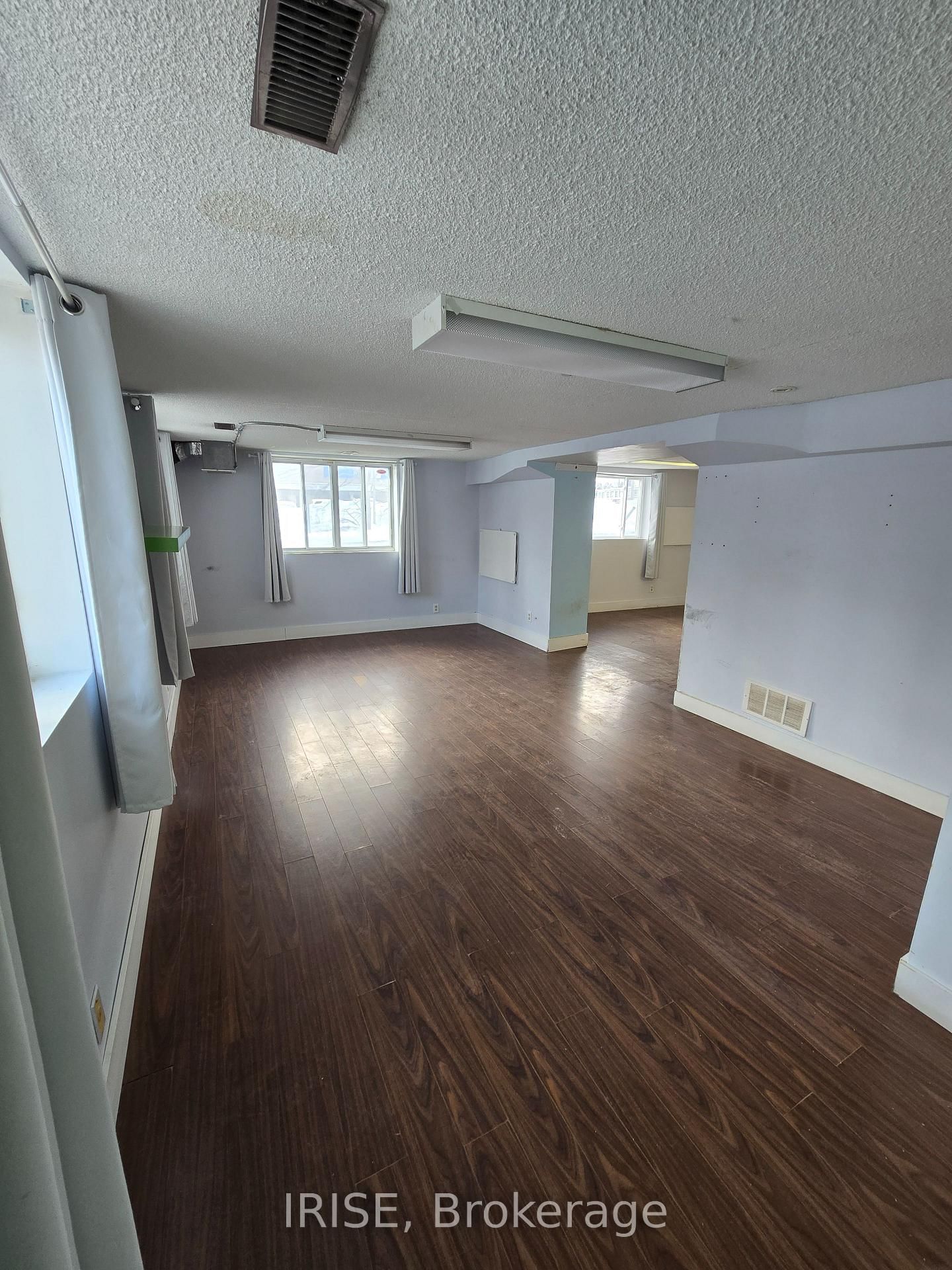 3825 Bloor Street W, Unit bsmt - Photo 21