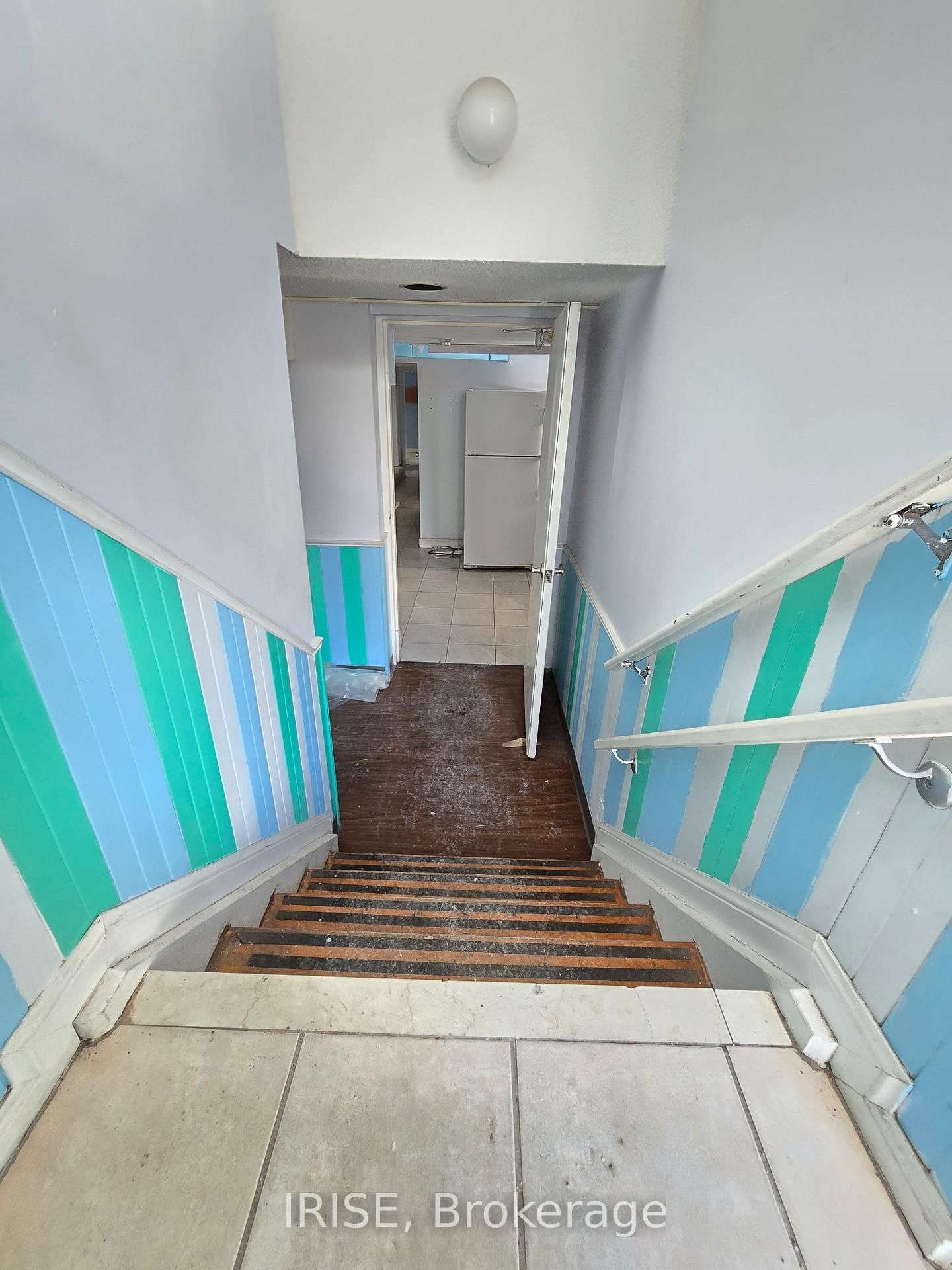 3825 Bloor Street W, Unit bsmt - Photo 27