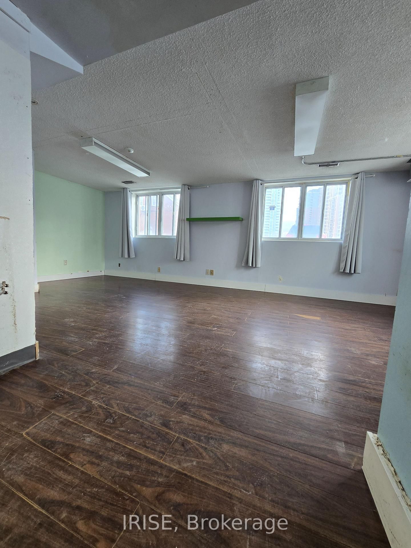3825 Bloor Street W, Unit bsmt - Photo 8