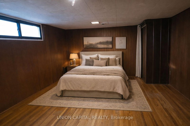 6 Galewood Dr, Toronto, M9N 3L7 | Image 2