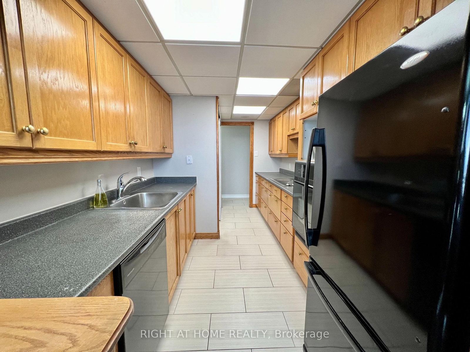 3650 Kaneff Crescent, Unit PH6 - Photo 14