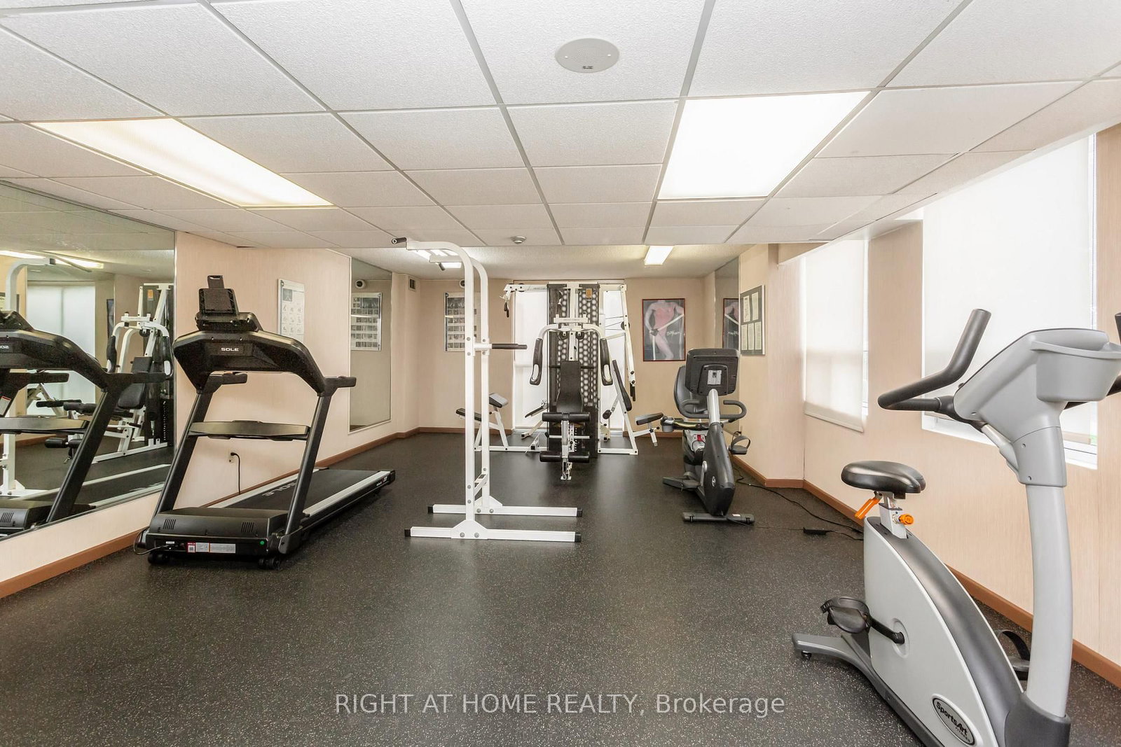 3650 Kaneff Crescent, Unit PH6 - Photo 33