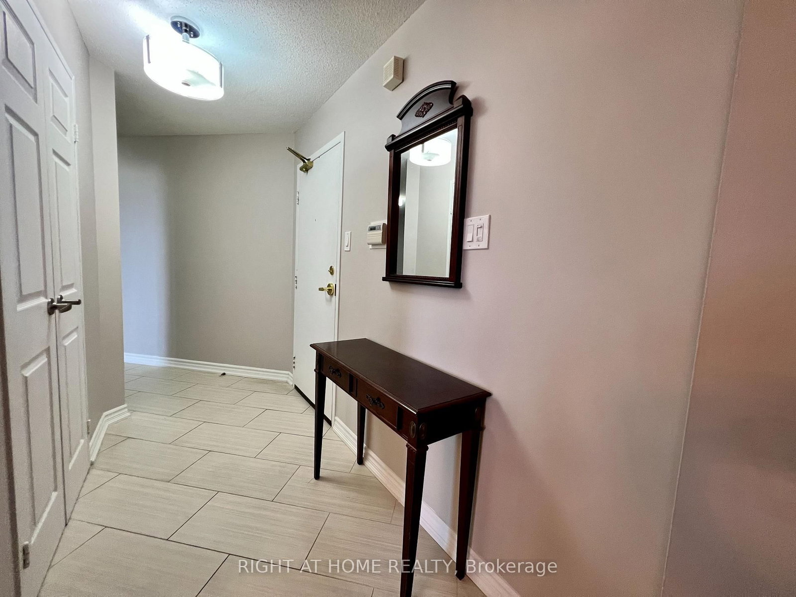 3650 Kaneff Crescent, Unit PH6 - Photo 4