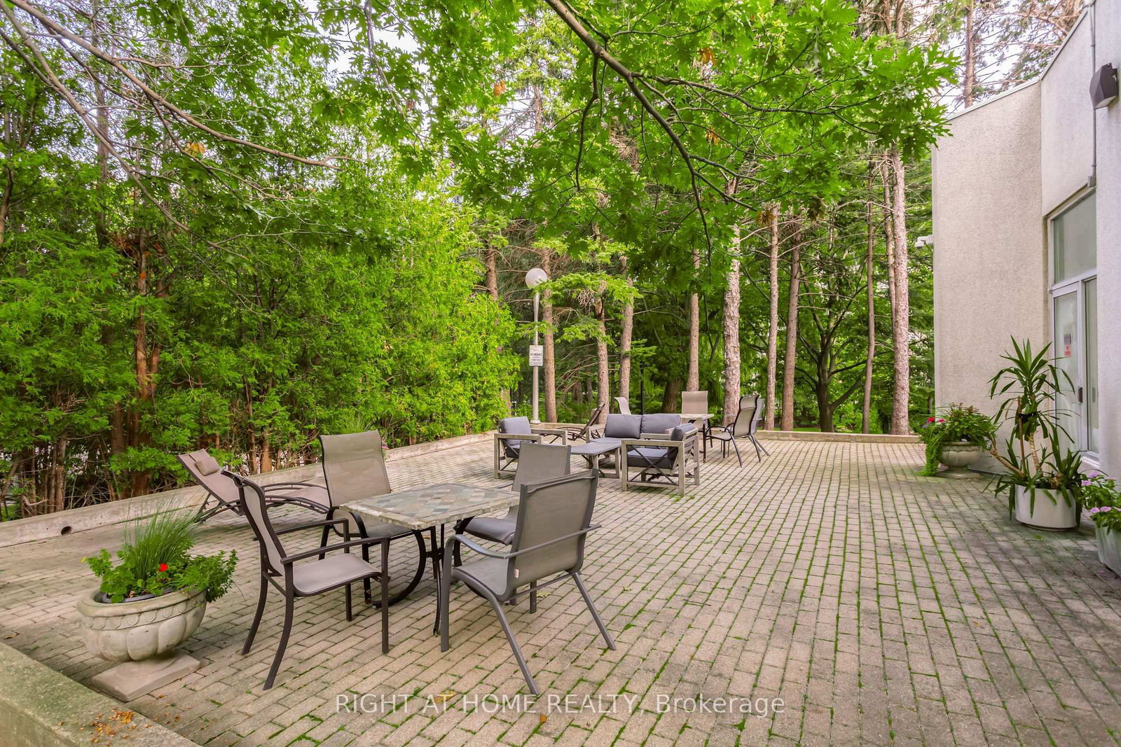 3650 Kaneff Crescent, Unit PH6 - Photo 40