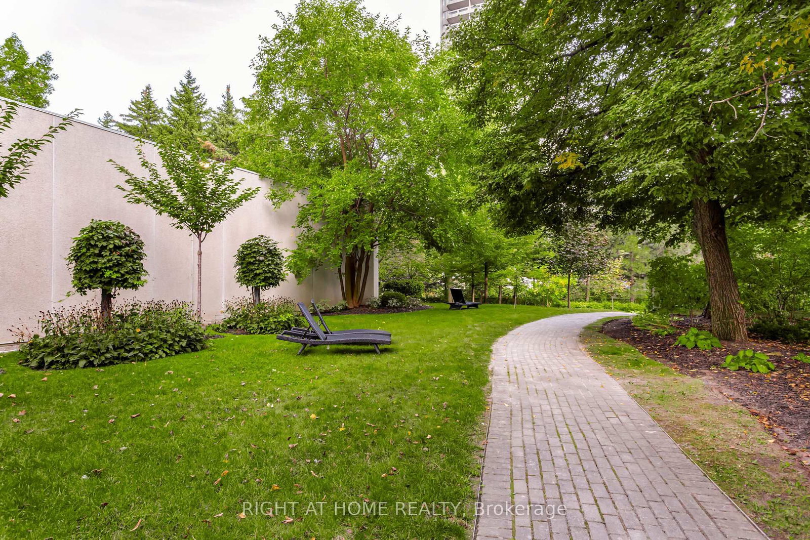 3650 Kaneff Crescent, Unit PH6 - Photo 41