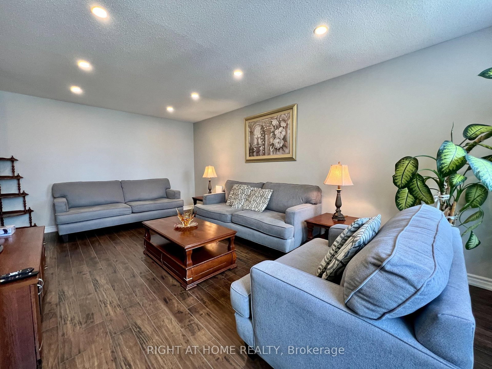 3650 Kaneff Crescent, Unit PH6 - Photo 7