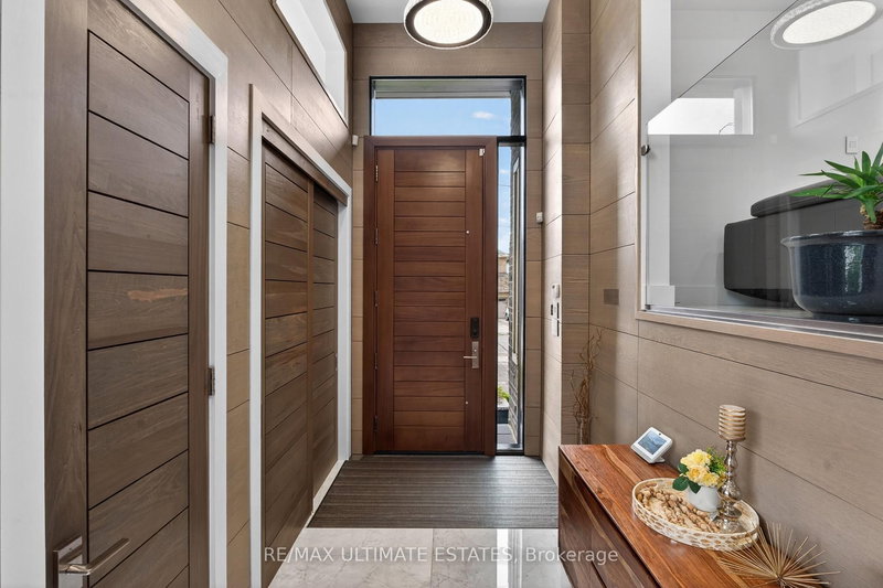 48 Cornelius Pkwy, Toronto, M6L 2K4 | Image 3