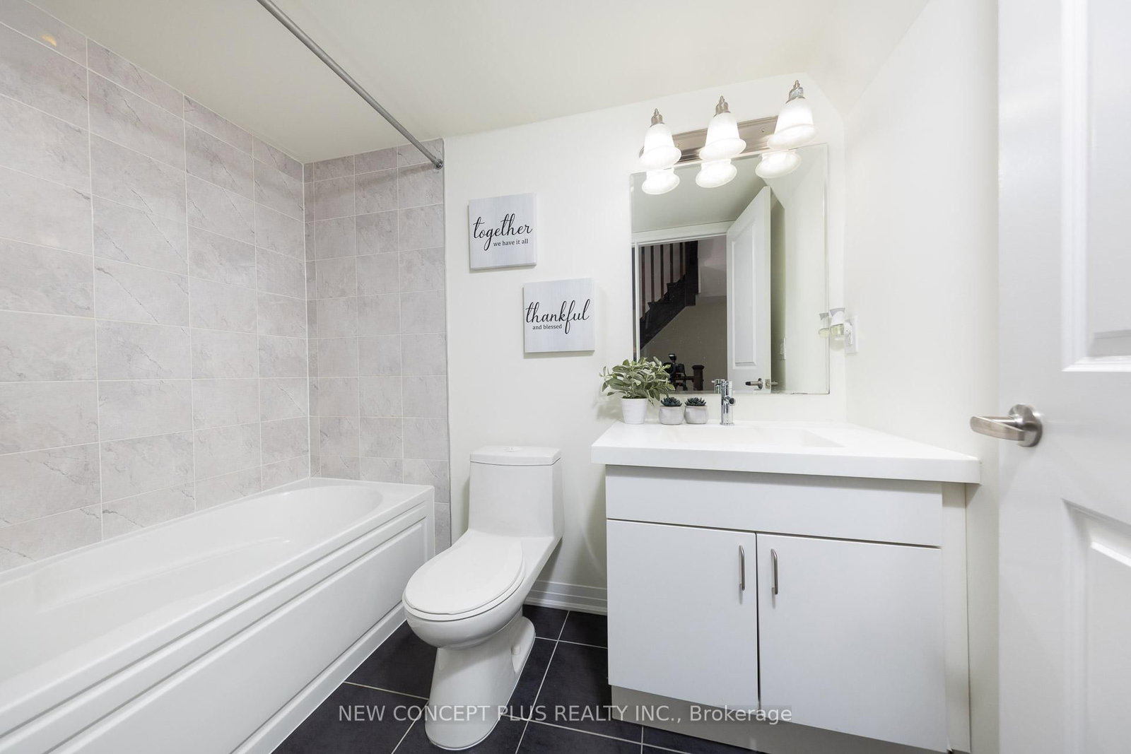 Townhouse for sale at 9 Thomas Mulholland Drive, Toronto, Ontario, M3K 0C1 - Downsview-Roding-CFB - MLS: W13015690