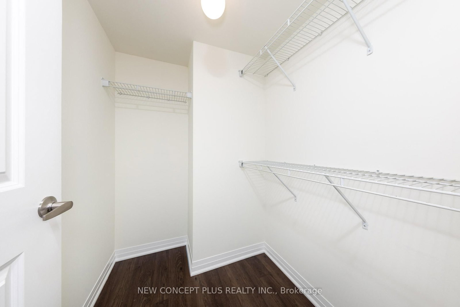 Townhouse for sale at 9 Thomas Mulholland Drive, Toronto, Ontario, M3K 0C1 - Downsview-Roding-CFB - MLS: W13015690