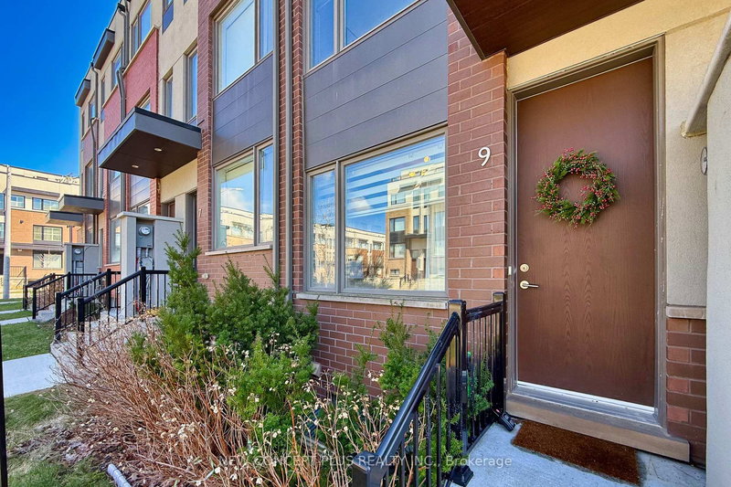 9 Thomas Mulholland Dr, Toronto, M3K 0C1 | Image 3