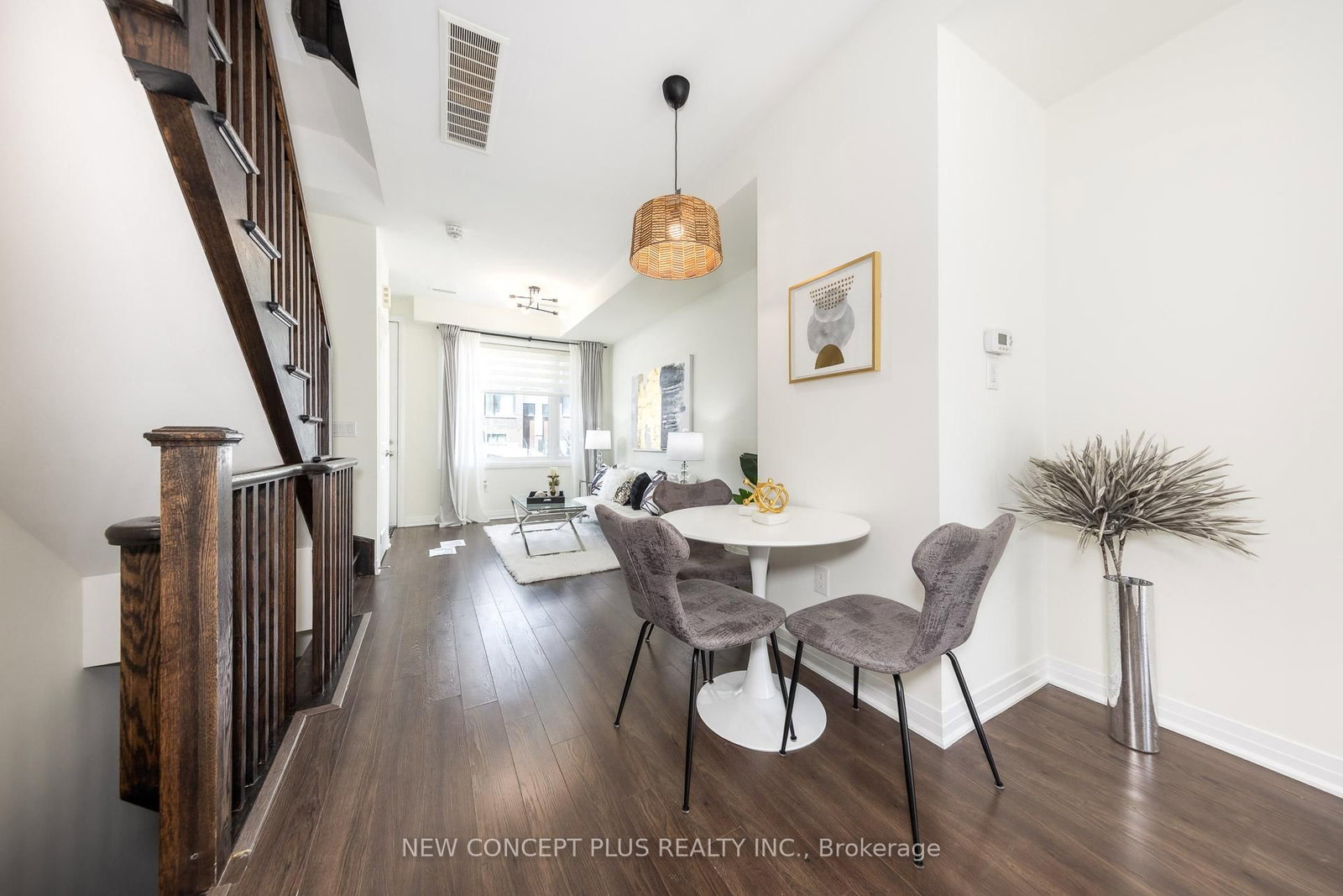 Townhouse for sale at 9 Thomas Mulholland Drive, Toronto, Ontario, M3K 0C1 - Downsview-Roding-CFB - MLS: W13015690